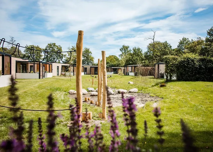 Recreatiewoning 'Dwergarend' op Gemoedelijk Vakantiepark